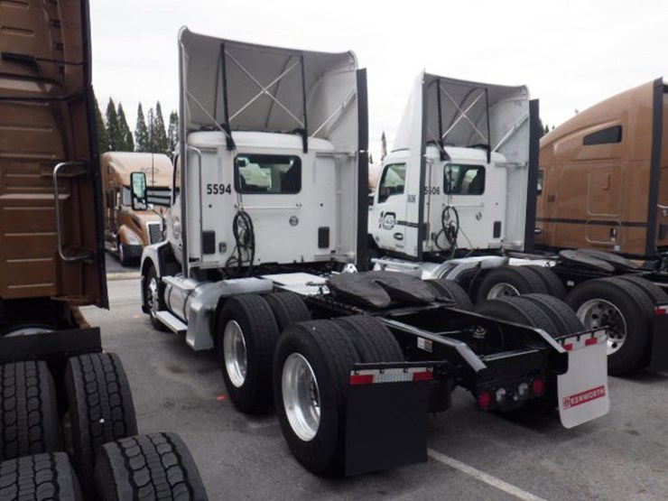 2024-kenworth-t680-image-15