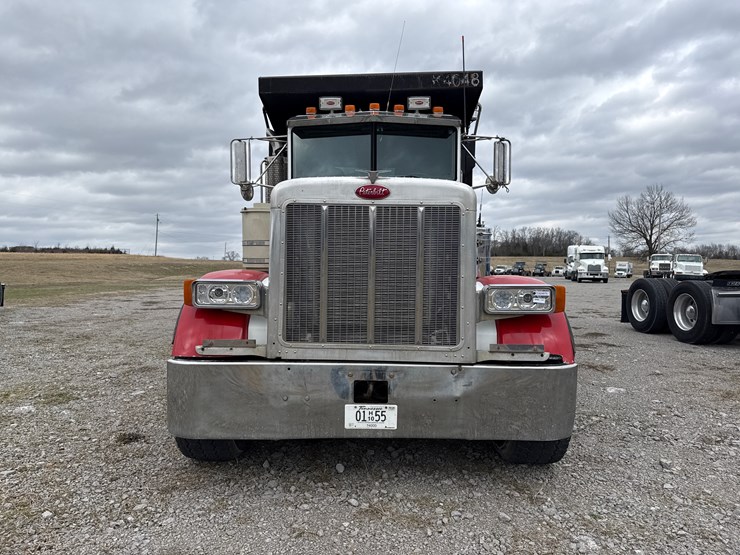 1990-peterbilt-357-image-5
