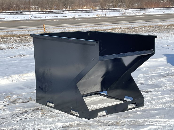 #2487-•-new-kc-trash-hopper-with-fork-pockets-image-3