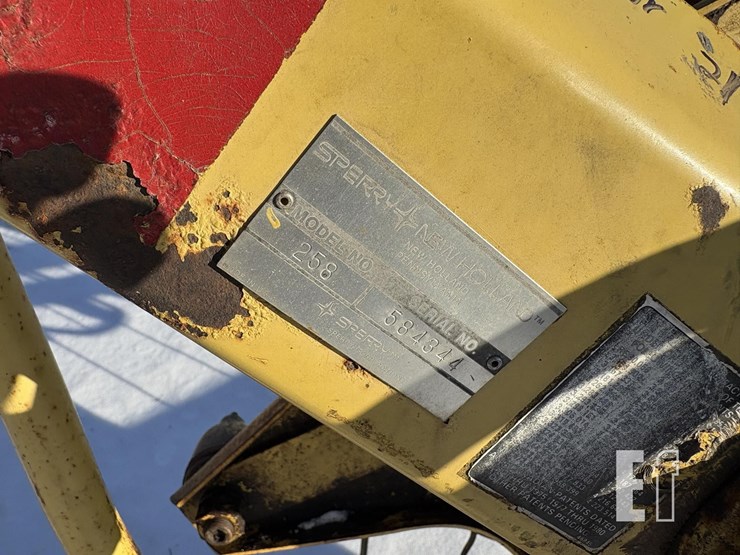 new-holland-258-image-5