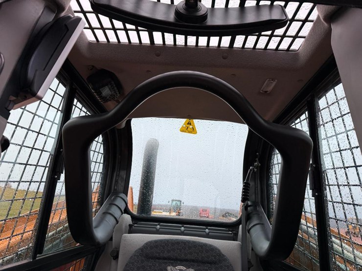 case-tr340b-image-32