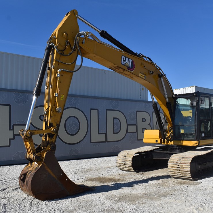 2020 CATERPILLAR 320