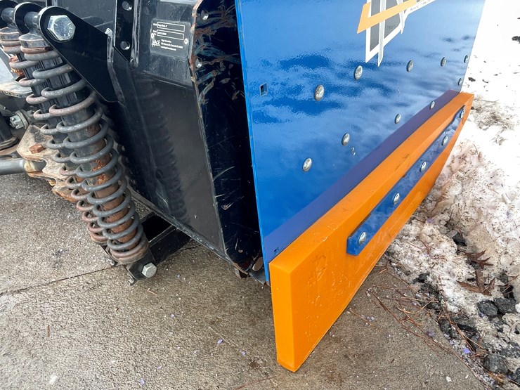 #4901-•-2020-kage-snow-cage-6'-skid-steer-mount-snow-pusher-and-angle-blade-image-12