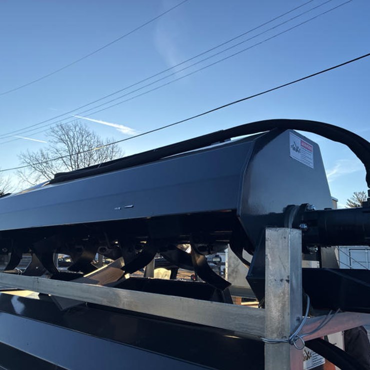 #115387 • WOLVORINE 86" TILLER