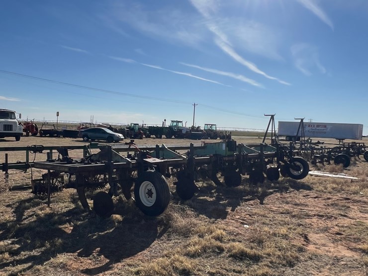 bigham-brothers-minimum-till-plow-image-1