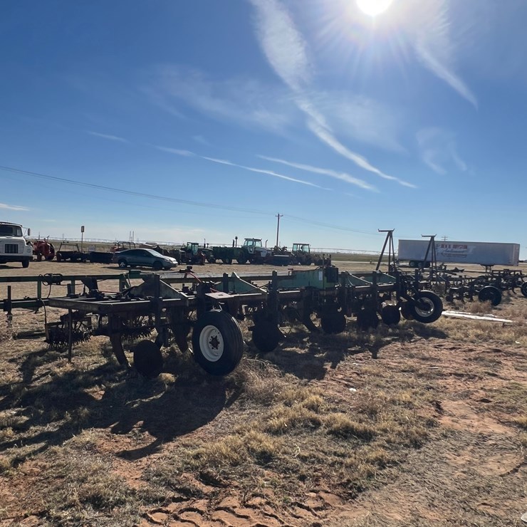 BIGHAM BROTHERS MINIMUM TILL PLOW