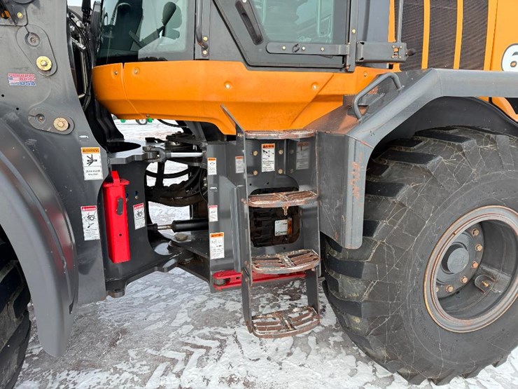 2019-case-621g-xt-image-11