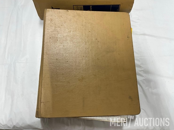 caterpillar-e200b-image-3