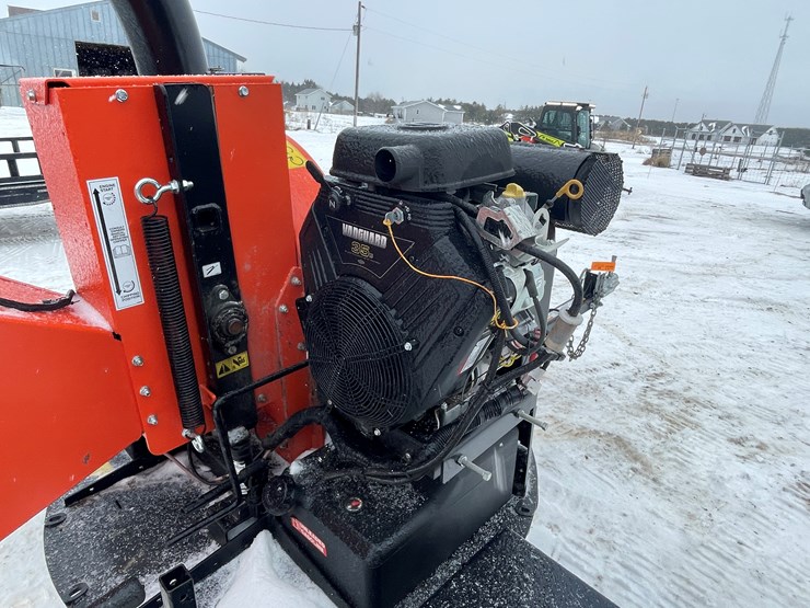 #152-•-2022-bear-cat-wood-chipper-(-no-title)-image-32