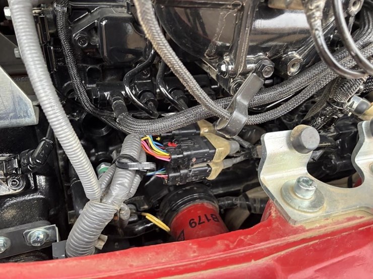 2021-takeuchi-tb240-image-49