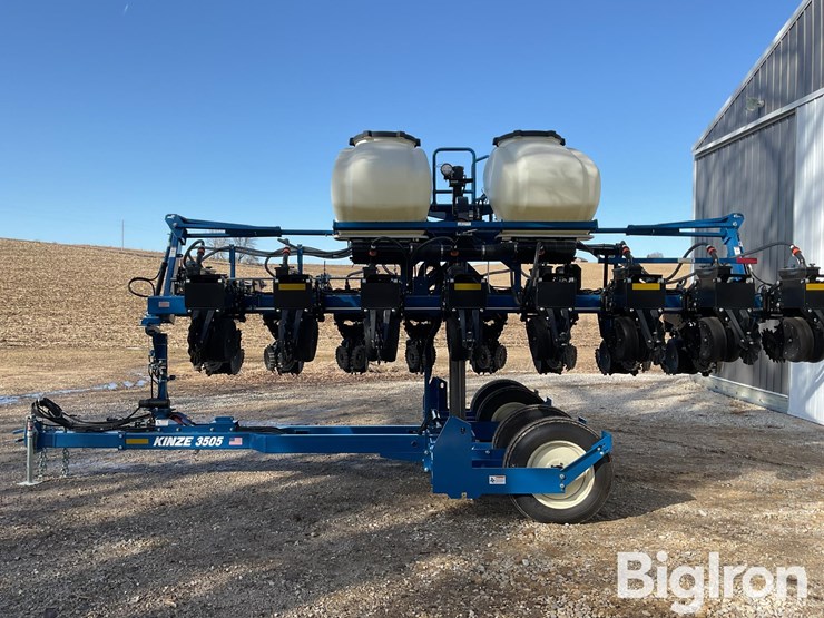 2024-kinze-3505-image-8