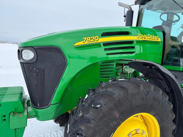 john-deere-7820-image-32