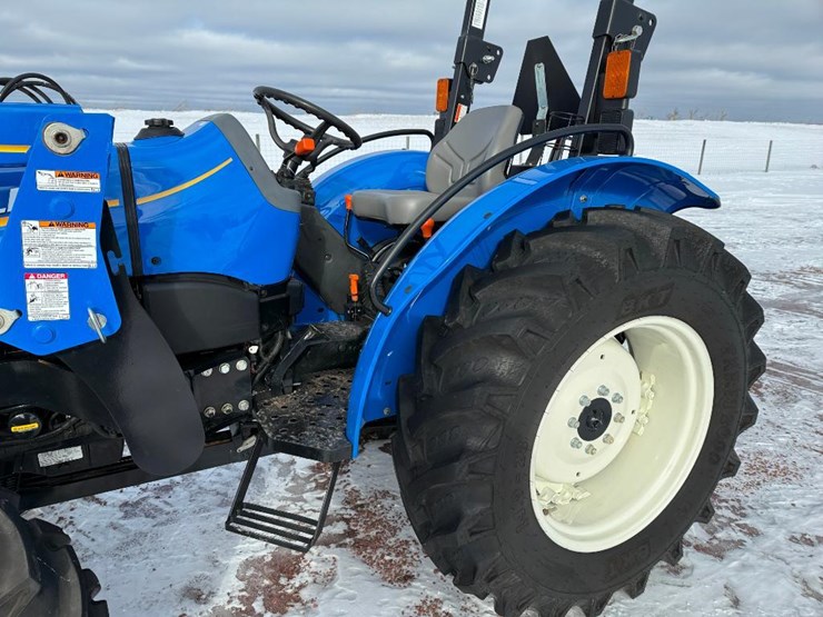 2023-new-holland-workmaster-60-image-15