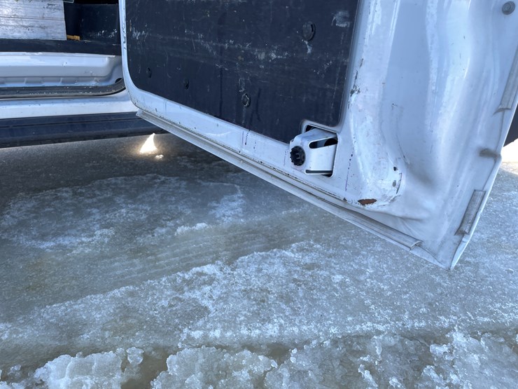 2019-ford-transit-image-39