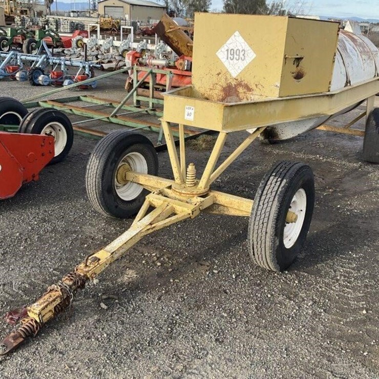 Custom 550g Dual Axle Fuel Wagon