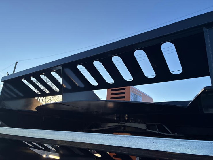 #115401-•-skidsteer-mt-72"-brush-cutter-image-3