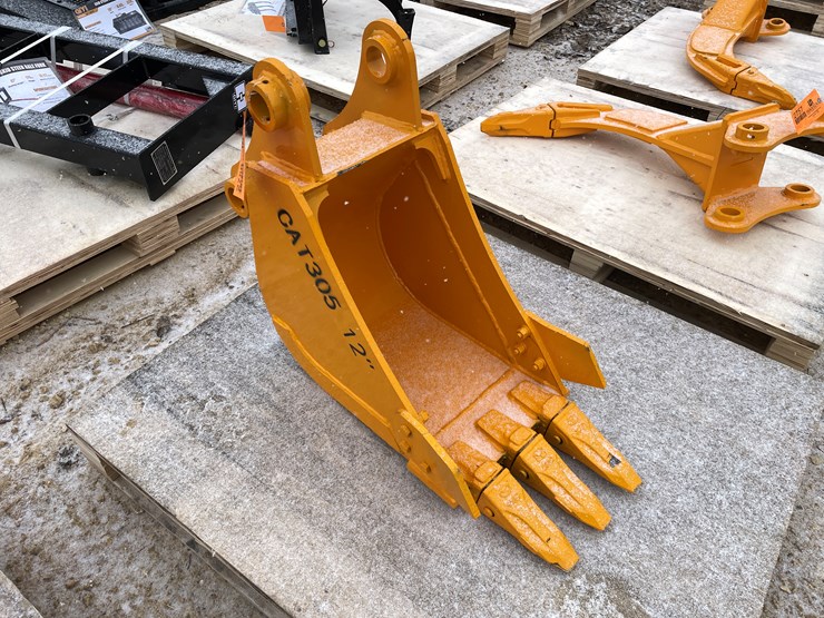 caterpillar-305-image-3