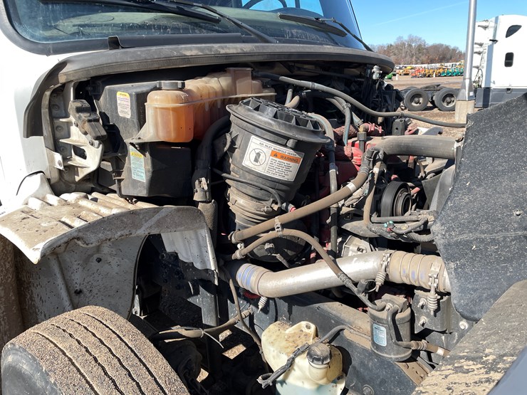 #1465-•-2013-freightliner-asphalt-truck-(has-mn-title)-image-5