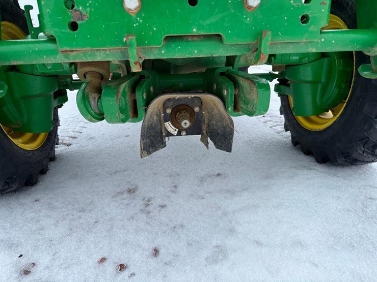john-deere-3033r-image-45