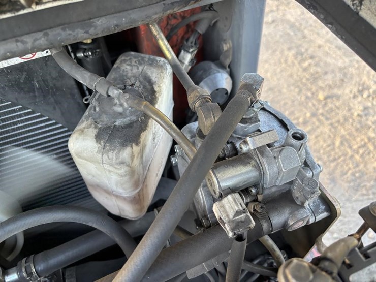 2004-toyota-7fgcu15-image-28