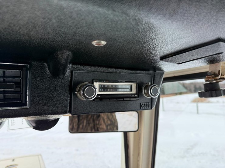 #44-•-lot-44-image-42