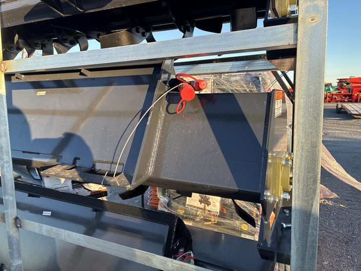 #115392-•-wolvorine-mt-tiller-image-6