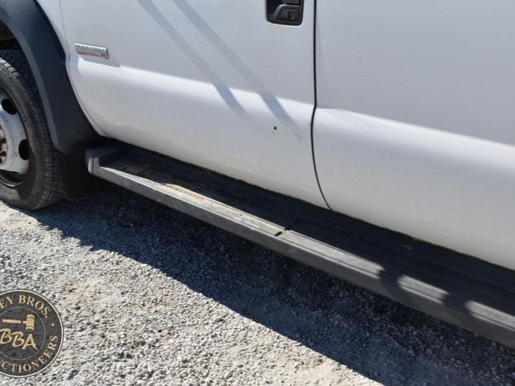 2006-ford-f450-image-30