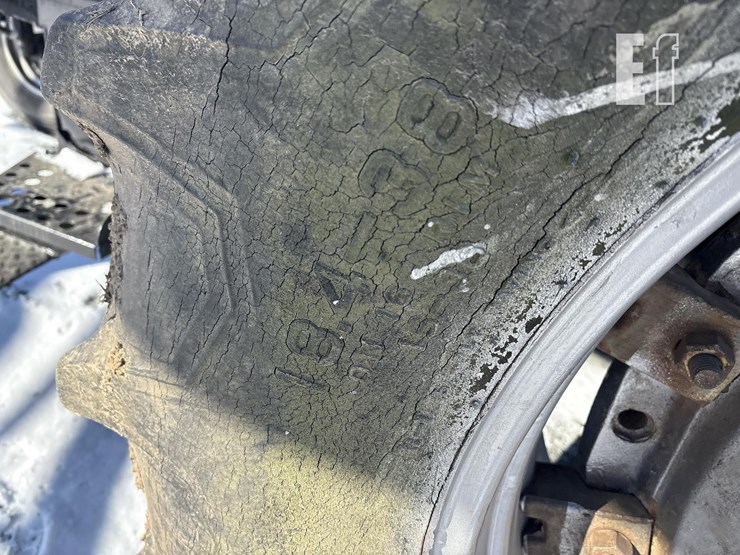 white-2-105-image-15