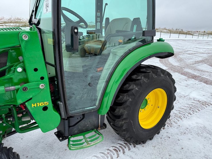 john-deere-3033r-image-14