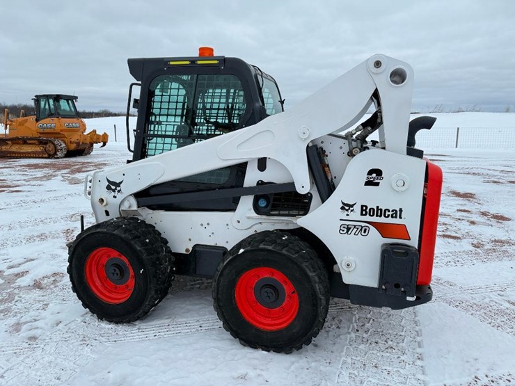 2018-bobcat-s770-image-6