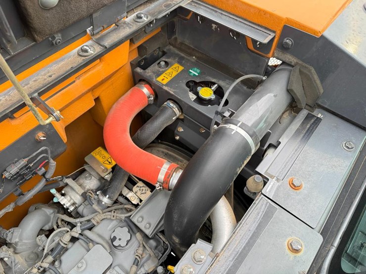 case-cx145dsr-image-46