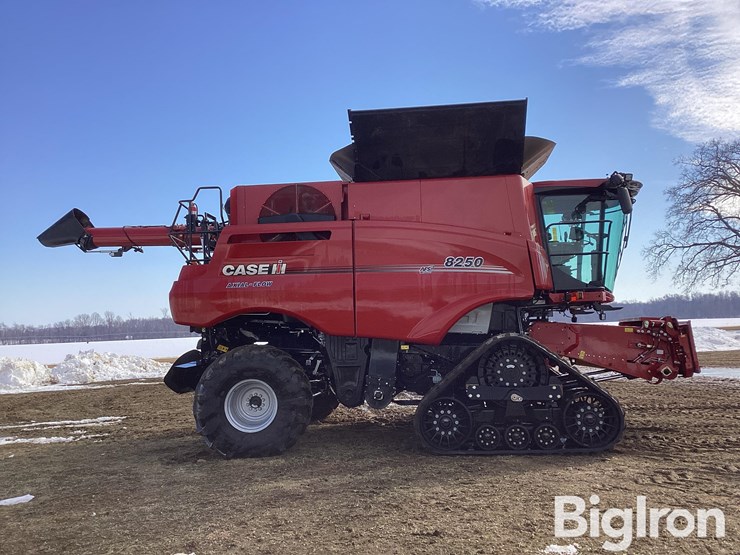2024-case-ih-8250-image-4
