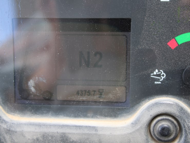 2015-caterpillar-tl1055-image-7