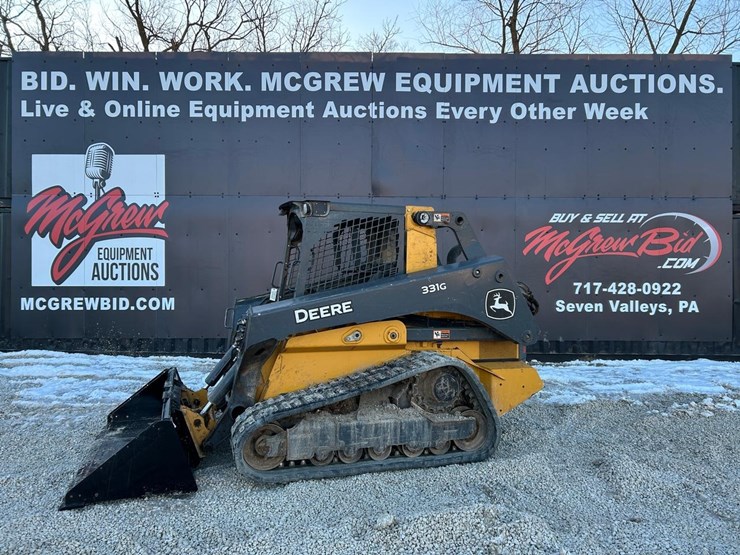 2022-deere-331g-image-1