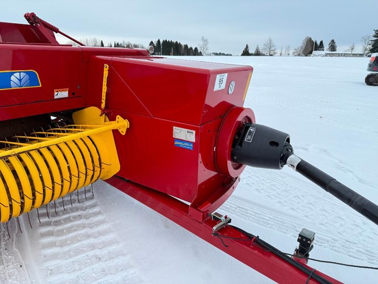 2015-new-holland-bc5070-image-12