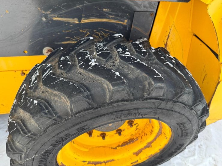 new-holland-l218-image-7