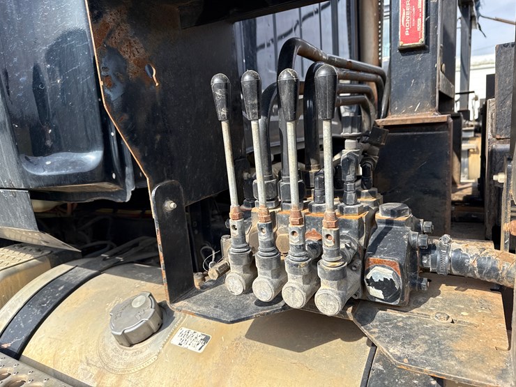 2018-western-star-4700sb-image-14