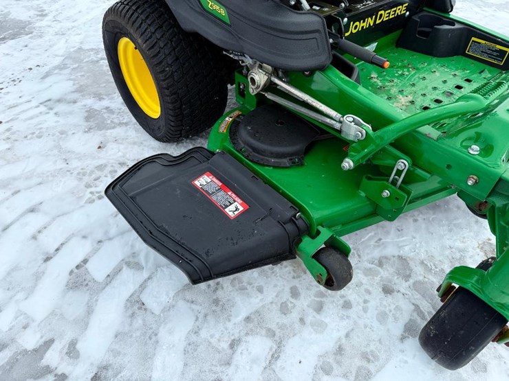 2015-john-deere-z915b-image-11