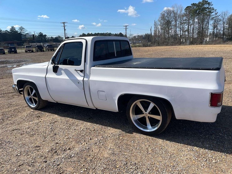 1984-chevrolet-c10-image-2