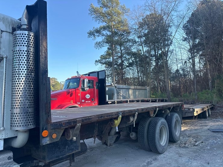 2005-kenworth-t300-image-4