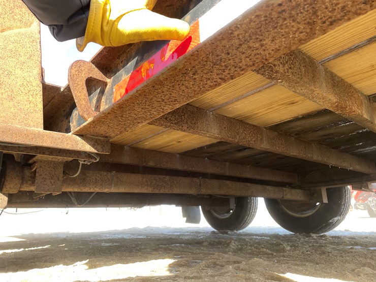 #300-•-2005-towmaster-dual-axle-trailer-(sells-with-no-title)-image-34