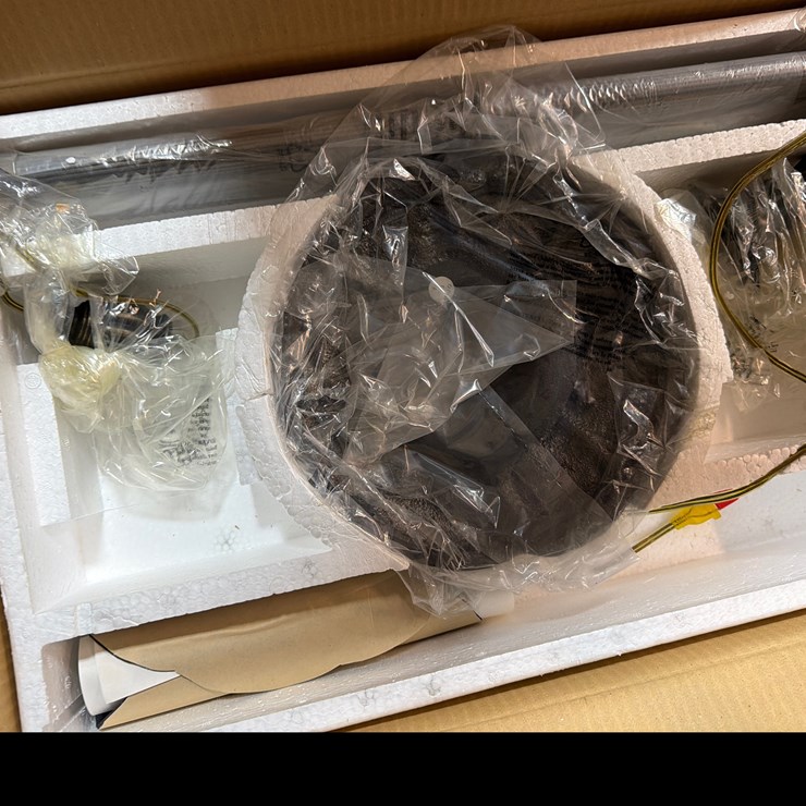 #76 • STAINED GLASS LAMP