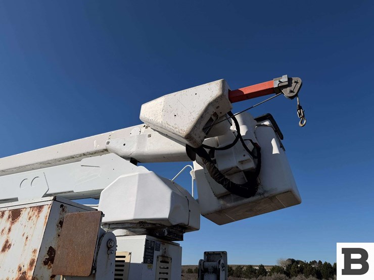 2011-international-workstar-7400-image-27