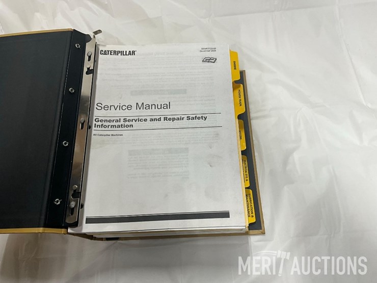 caterpillar-143h-image-14