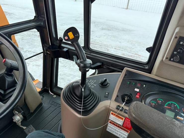 case-570n-xt-image-46