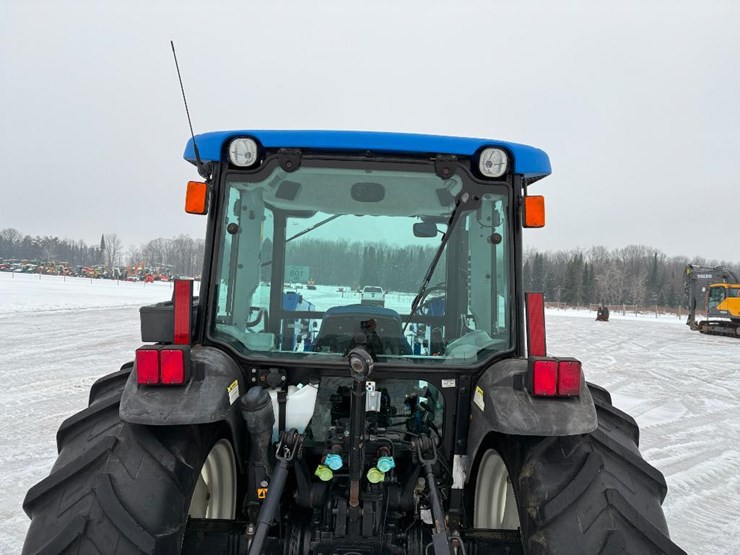 new-holland-t4030-image-22