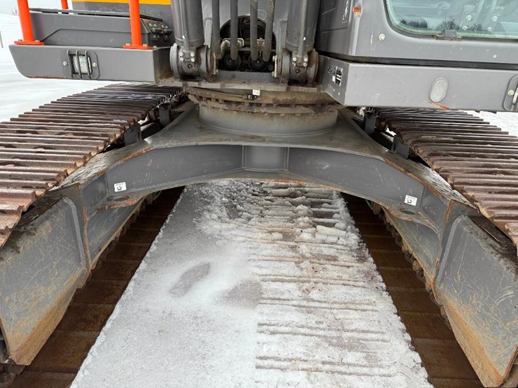 volvo-ec160el-image-12