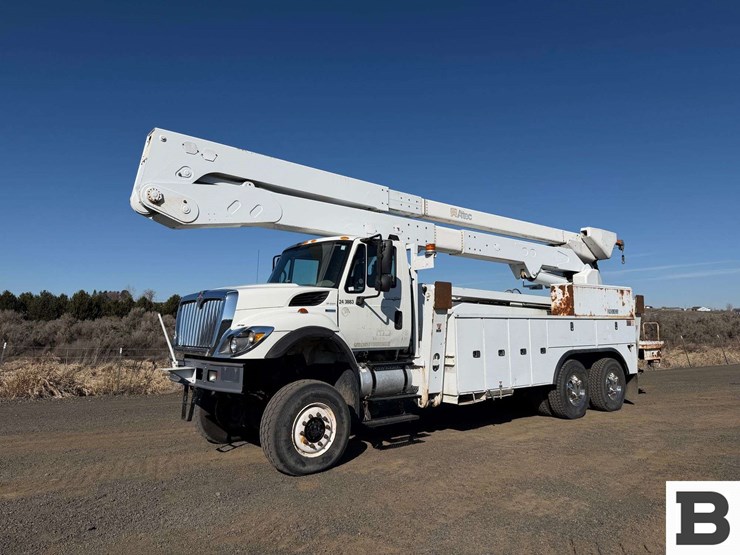 2011-international-workstar-7400-image-2