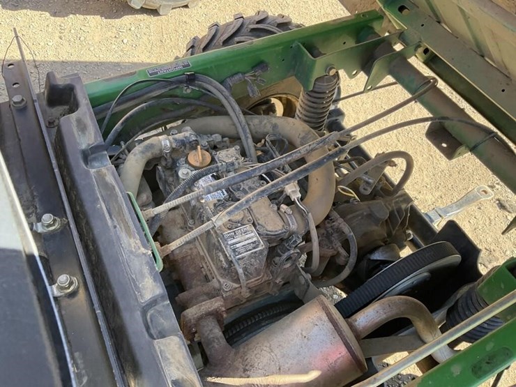 john-deere-gator-image-4