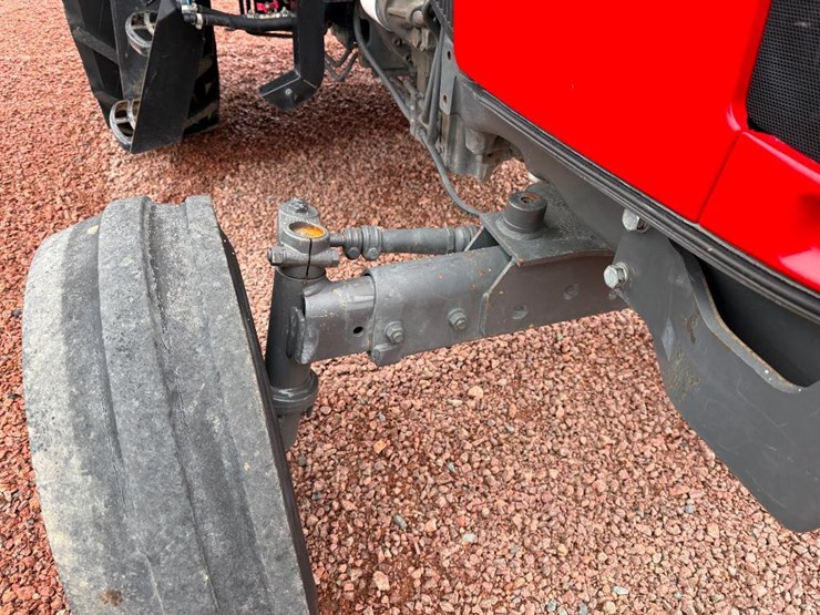 massey-ferguson-4707-image-31